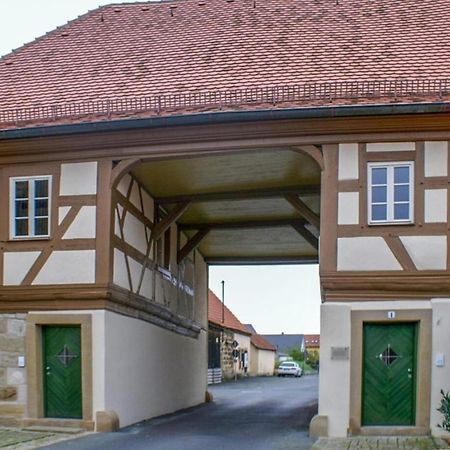 Torhaus Rattelsdorf - Wohnung 1 Sonnenblume Екстериор снимка